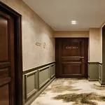 Leon Hotel-Pigalle Suite-14